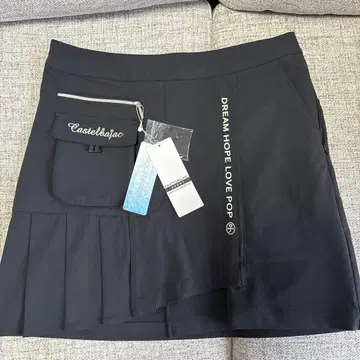 새상품 Castelbajac 블랙 컬러 스커트 L 사이즈