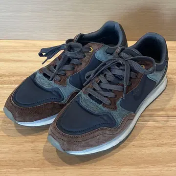 HOFF 브라운/네이비 스니커즈