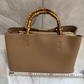 UNTITLED 뱀부 핸들 핸드백