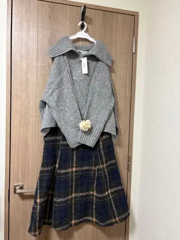 새상품 하프 집업 니트 그레이