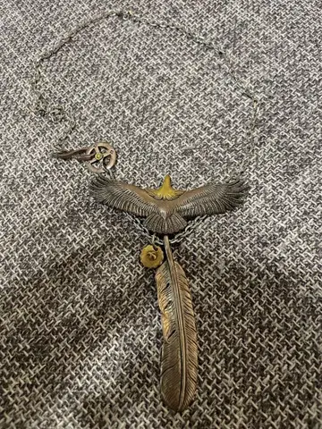 L.BILT 깃털과 이글의 목걸이