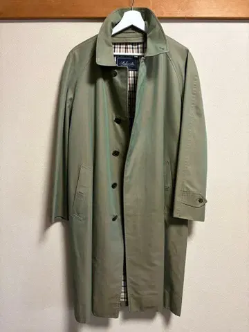 Baker St. 스텐카라 코트 올리브 그린