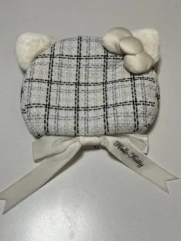 UFJ 헬로키티 베레모 화이트