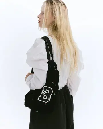 Bibiy. B. STARRY BACKPACK 럭색/백팩
