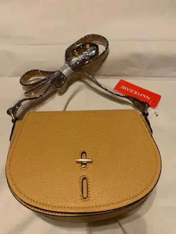 가죽 숄더백 베이지