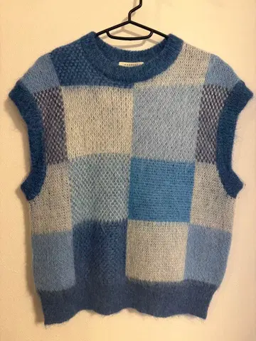 MACPHEE 맥피 모헤어 자카드 크루넥 베스트