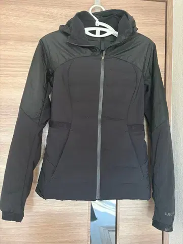 룰루레몬 다운 자켓 down for it all 사이즈 6