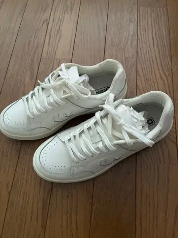 컨버스 원스타 스니커즈 화이트 23.5cm