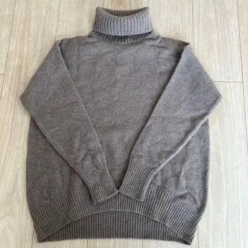 새상품급 PLST 캐시미어 혼방 터틀넥 니트 M