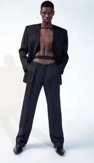 [ 미사용 새상품 ] H&M mugler 울 컷 아웃 팬츠 48 블랙