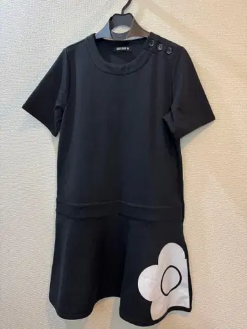 마리콴트 블랙 반팔 원피스