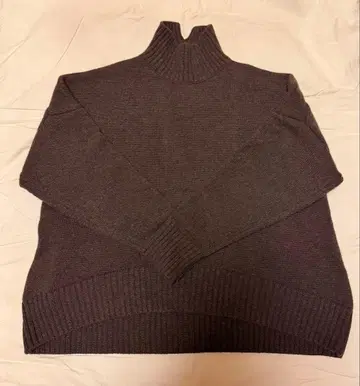 Cinoh 치노 브라운 니트 스웨터