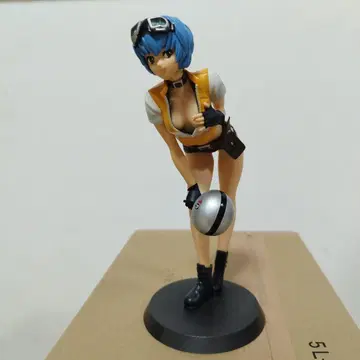 아야나미 레이 피규어