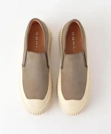 MOHI 스웨이드 볼륨 밑창 슬립온