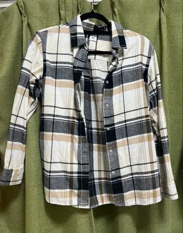 UNIQLO 체크 무늬 긴팔 셔츠 M 사이즈