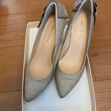 질 스튜어트 글리터 펌프스