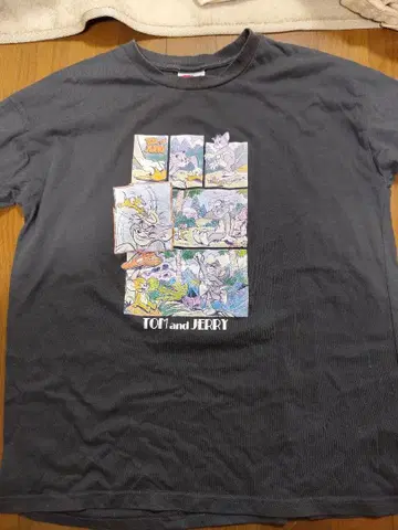 톰과 제리 코믹 디자인 T셔츠 M 사이즈