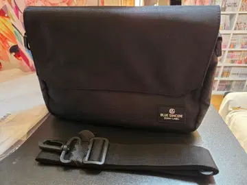 BLUE SINCERE 숄더백 블랙