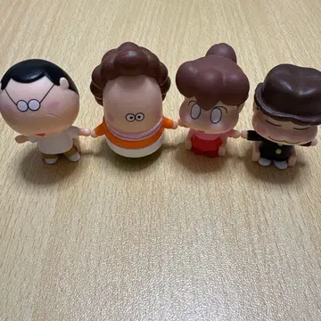 아따신치 피규어 4체 세트