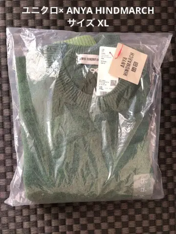 [ 미사용 새상품 ] 유니클로 안야 힌드마치 크루넥 스웨터 XL 사이즈