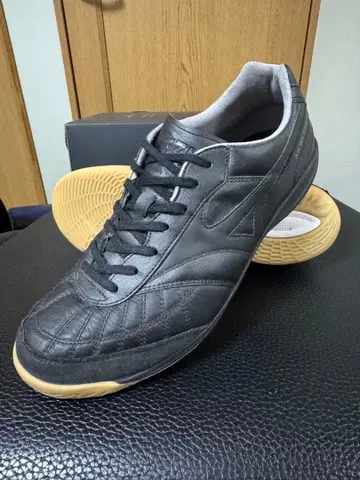 미즈노 모렐리아 사라