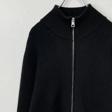 ZARA 드라이버 니트 스웨터