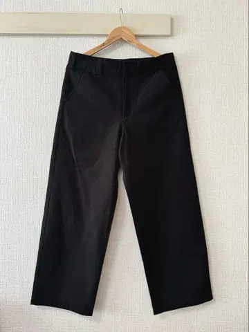 유니클로 U 와이드 스트레이트 팬츠 BLACK 82