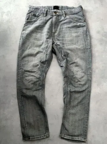 리 나노 유니버스 별주 그레이 테이퍼드 데님 팬츠