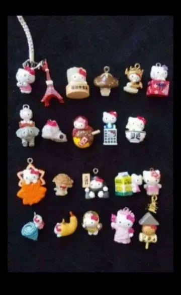 레어 헬로키티 족쇄 20개 + 라운드원 스트랩핑 마스코트