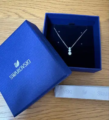 [ 새상품급 ] Swarovski Stilla Attract 펜던트