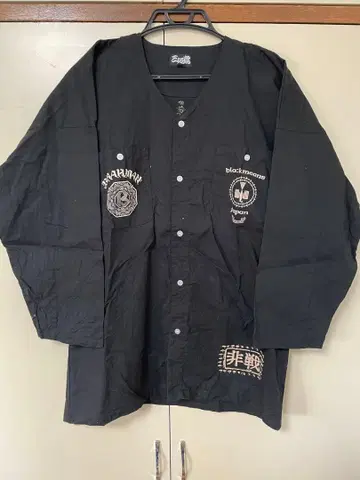 borahuman 자수 장식 코이구치 셔츠 블랙