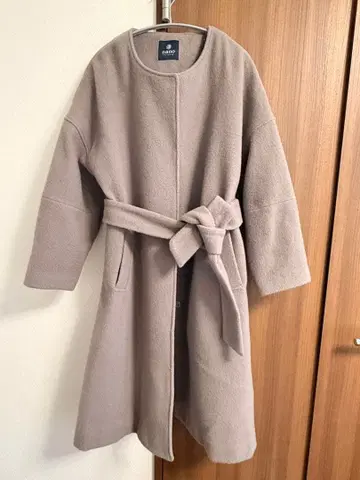 나노 유니버스 울 노카라 코트