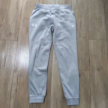 언더 아머 그레이 속기모 저지