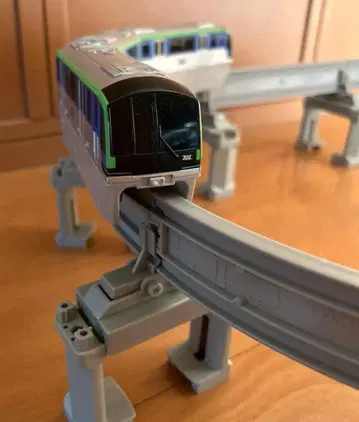 타카라토미 프라레일 한정판 차량 도쿄 모노레일 10000계 세트