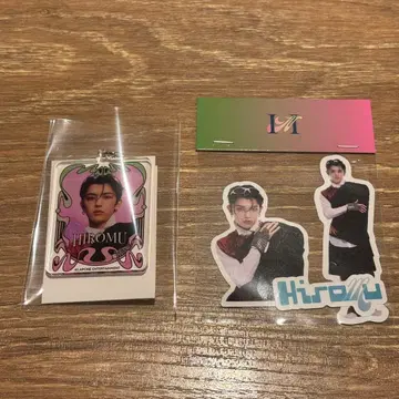 INI NEW YEAR POP-UP 타카츠카 히로무 키링 스티커