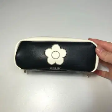 MARY QUANT 파우치