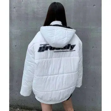 ENVYM 화이트 다운 자켓