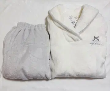 나르에 파우더 숄카라 파자마