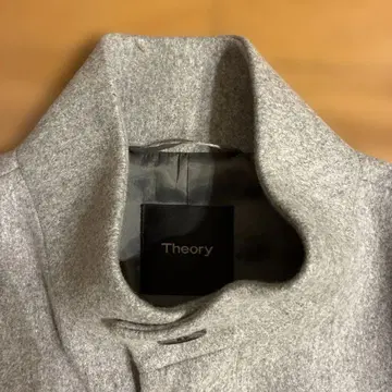 Theory 그레이 체스터 코트