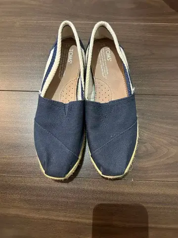 TOMS 네이비 슬립온