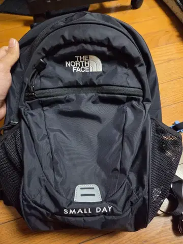 THE NORTH FACE 스몰 데이 백팩