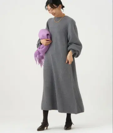 이에나 볼륨 슬리브 니트 원피스