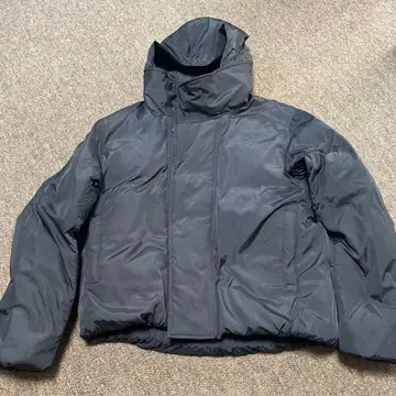 [ UNIQLO U ] 퍼프 테크 후드티 다크 그레이 M