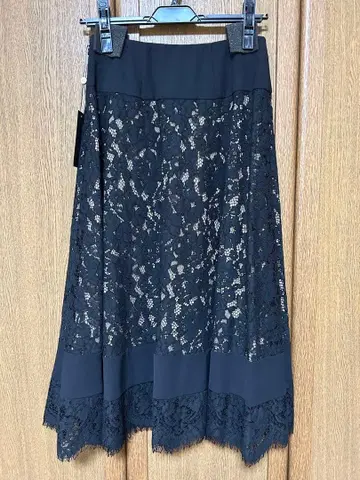 CHRISCELIN 크리스세린 레이스 스커트 38 블랙