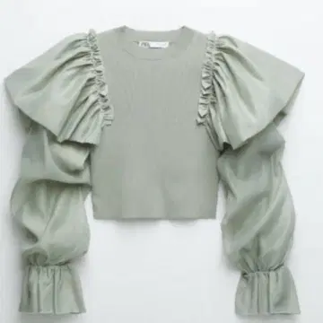 ZARA 대비 프릴 트리밍 니트