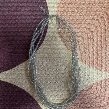 LOUNIE 그레이 클리어 비즈 4연 목걸이