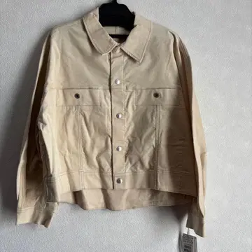 새상품 CLOVE 카라 부착 자켓