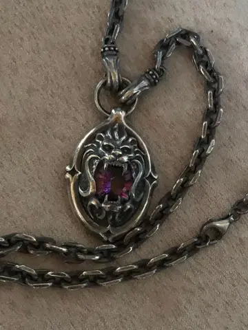 비자르bizarre 마리 펜던트 목걸이