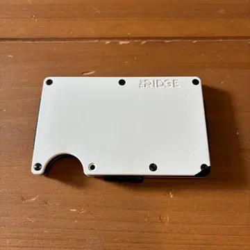 THE RIDGE 더 리지 카드 케이스 화이트 폴리카보네이트