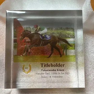 타이틀 홀더 아크릴 오브제